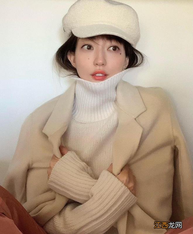 放弃简约风吧！过年回家这样打扮，时髦贵气，美得好高级