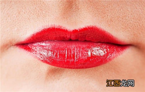 可能为慢性唇炎 唇炎一直嘴唇脱皮