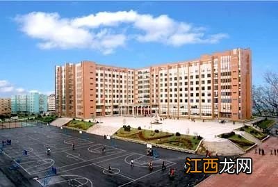 大连理工大学城市学院是几本学校