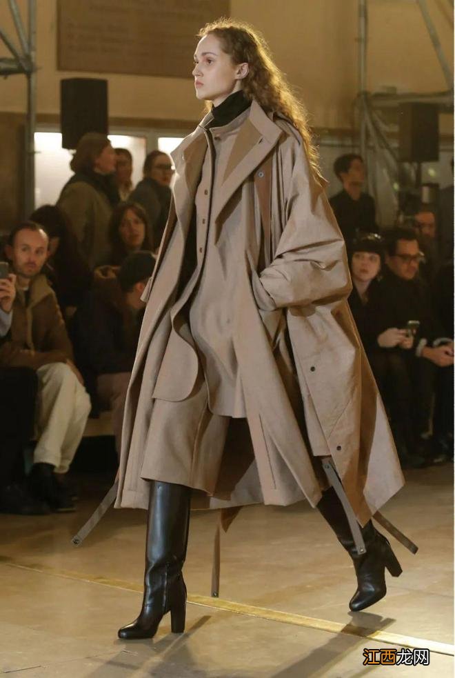 大衣+靴子,永不过时的时髦!