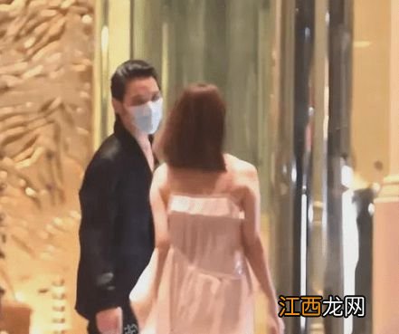 向太晒全家照庆生 向佐郭碧婷亲密同框破婚变传闻