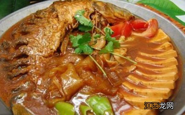 猪皮豆腐炖鲤鱼怎么做？猪皮豆腐炖鲤鱼怎样好吃？