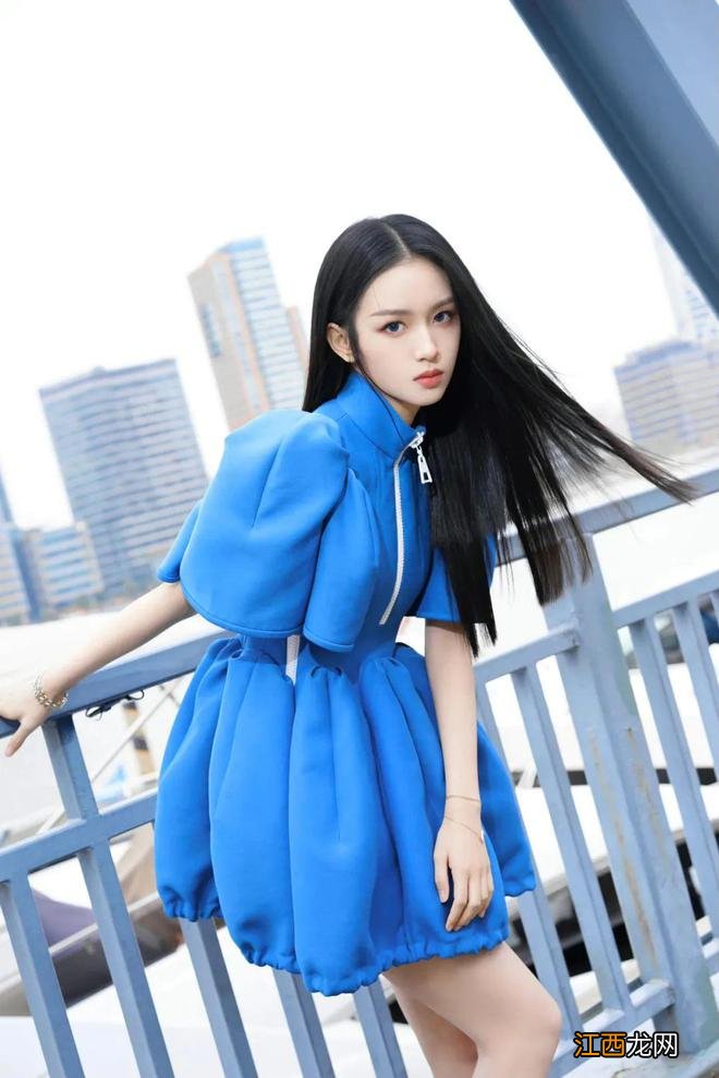 花样抽绳，留给时髦悬念的一丝“未完待续”