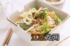 秋季嘴唇干裂还流血?吃这些食物让你双唇水润!