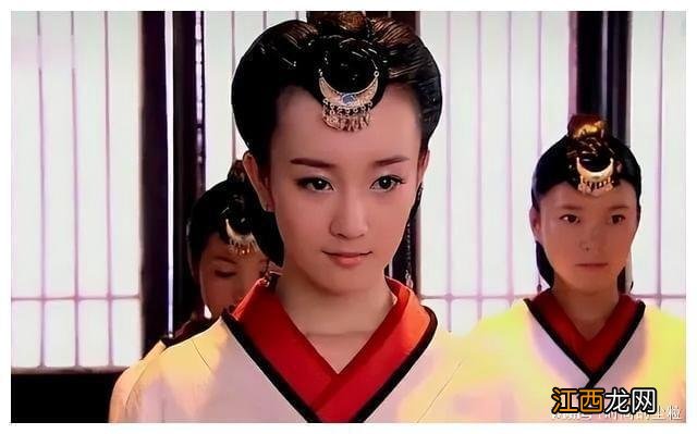 “清纯玉女”到“满脸科技”，这3位整容的女星，一个比一个心酸