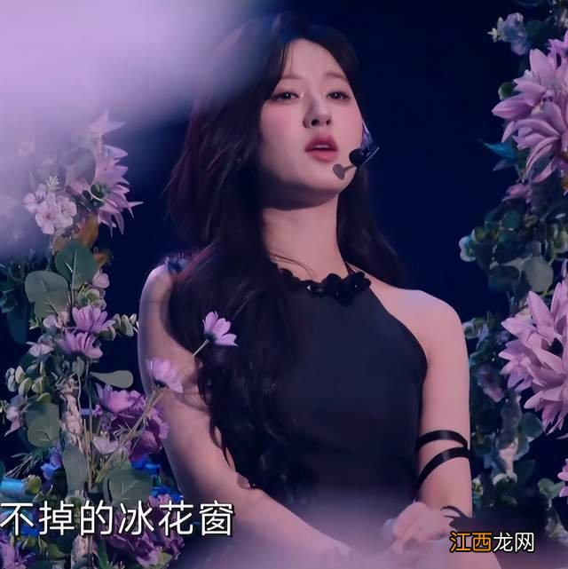 七大跨年晚会明星造型来了！baby少女杨幂贵妇，杨紫露肩显壮