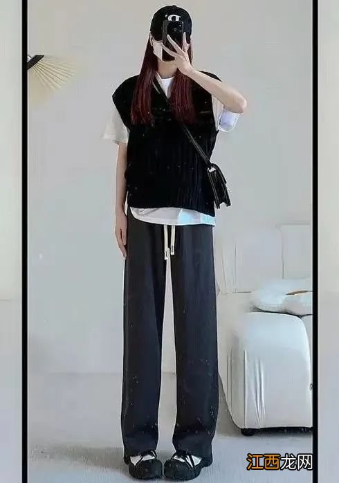 别再穿阔腿裤了!今冬流行“软软裤”,显高显瘦又时髦!