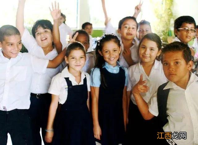 《星期三》的女主为什么选她?