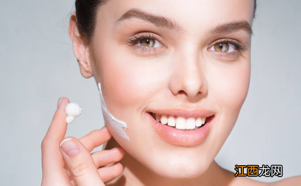 冬日保湿护肤的技巧有哪些?干燥冬季皮肤怎么保湿?