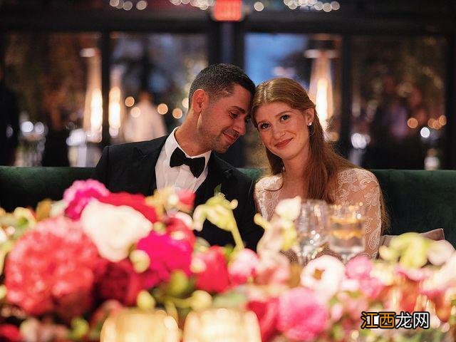 比尔·盖茨26岁长女开派对,肚大如箩或怀女宝,58岁妈妈容光焕发