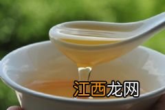 熟牛油果切开什么颜色？牛油果熟了是什么样子？