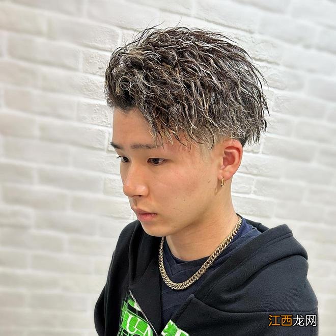 元旦发型没目标,看看这14款,又帅又精神