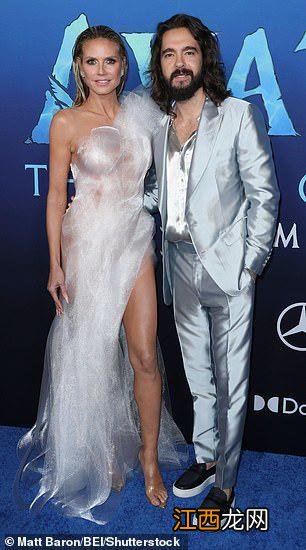 吉赛尔·邦辰离婚后红毯首秀，穿黄金裙女神感，却没“海妈”惊艳