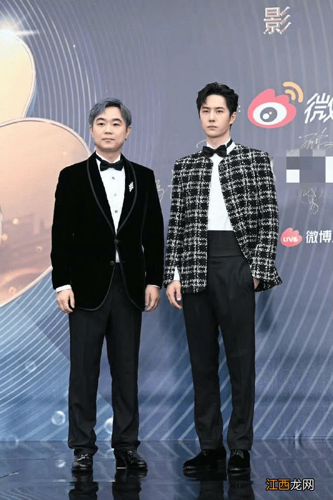 王一博为大鹏电影打call:跟大鹏导演一起笑着跨年