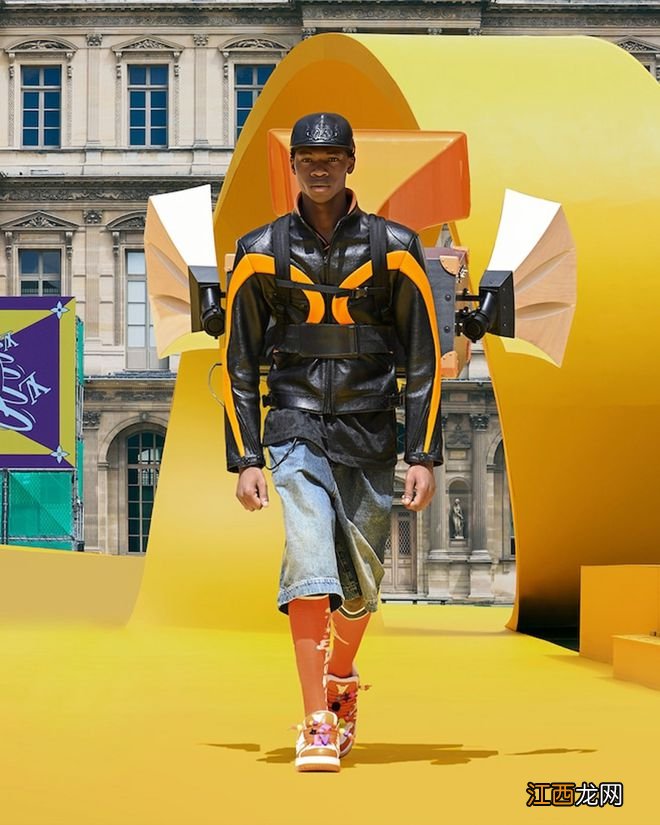 摆脱细节的千篇一律,那就给袜子“来点颜色”看看