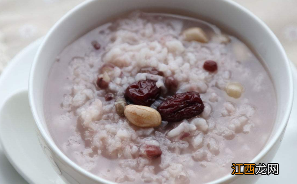 女人喝什么粥可以补血？女人补血的食物种类有哪些？