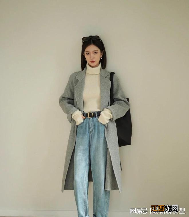 要想提高穿搭品位,试试“大衣+高领毛衣”搭配,时尚减龄又高级