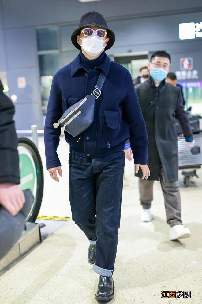 男星街拍 | 阿瑟一笑变呆萌少爷，小贝这身也太大佬了吧！