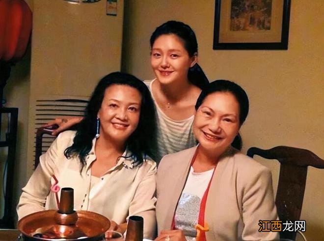 汪小菲晒离婚协议细节 称大S离婚后每月花他上百万