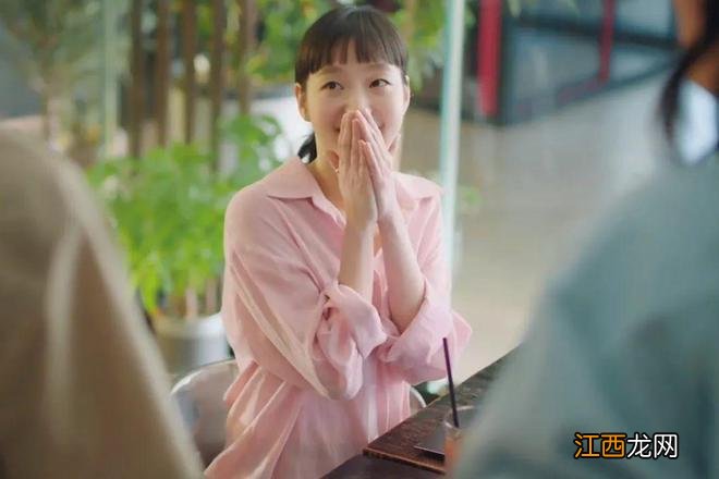 金高银穿搭分析:普通人穿不出她清瘦随性,但微胖身材也能穿出彩