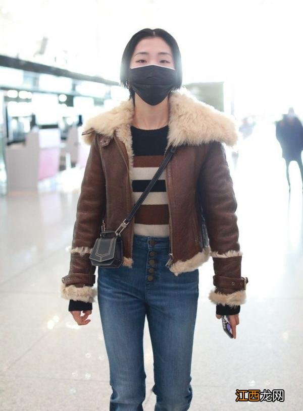 冬天换新衣，建议少穿这三种颜色的衣服，老旧感明显，拍照也土气