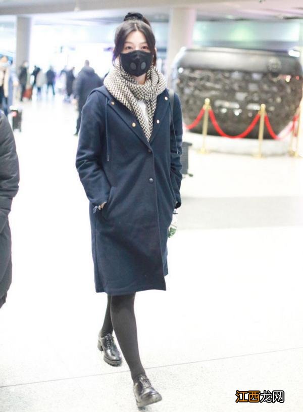 冬天换新衣，建议少穿这三种颜色的衣服，老旧感明显，拍照也土气