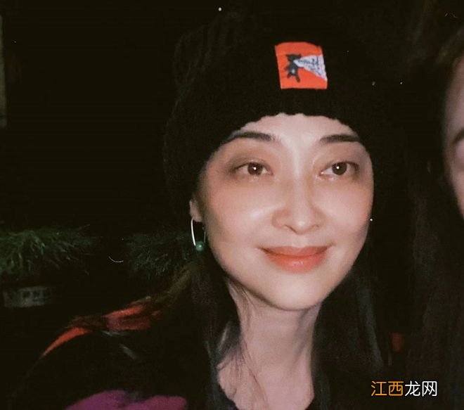 众星齐聚乌镇节！喝酒聊天不戴口罩，梅婷显憔悴、童瑶脸部发胖