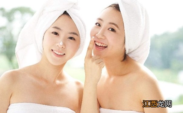 秋季洗脸要避免哪些误区?秋季洗脸要注意些什么?