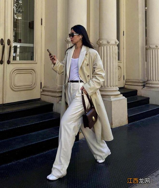 冬天喜欢大气的穿搭,街头造型让人百看不厌,经典又好看