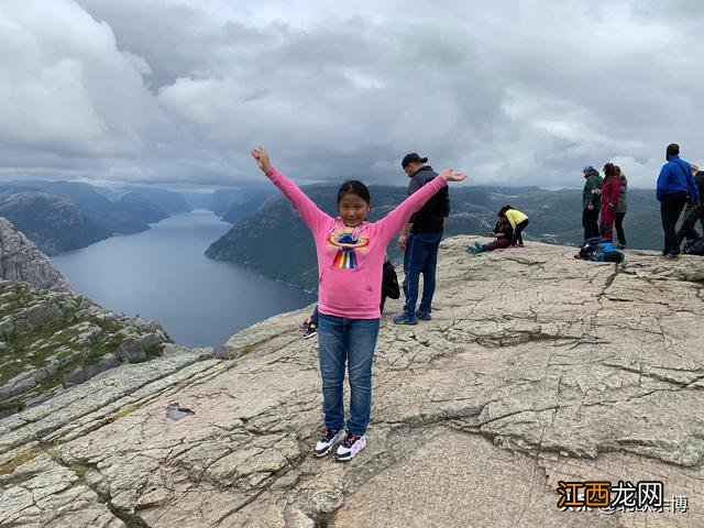 挪威第一景点：布道石