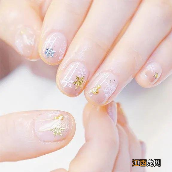 最适合冬天的4款美甲！太治愈了！