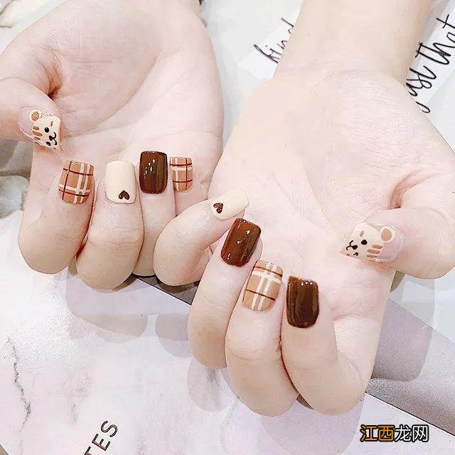 最适合冬天的4款美甲！太治愈了！