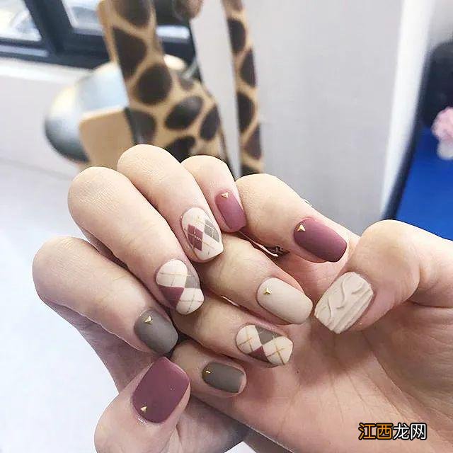 最适合冬天的4款美甲！太治愈了！