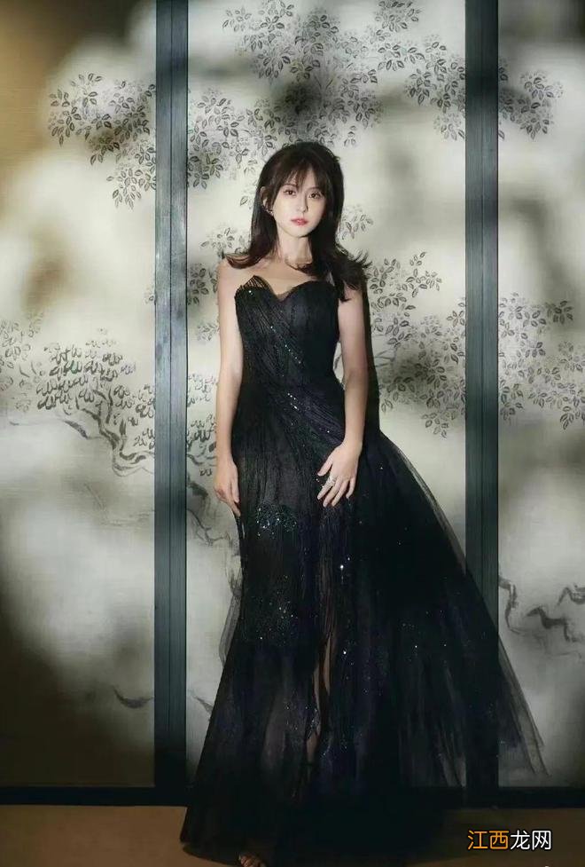 殷桃热依扎撞唇色,难道就是“视后色”?