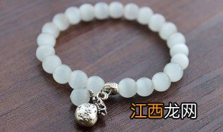 云海石佩戴方法 什么人可以戴云海石