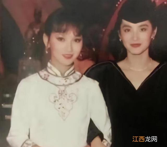 一对比才知道,林青霞这张脸,天生就是“合影杀手”