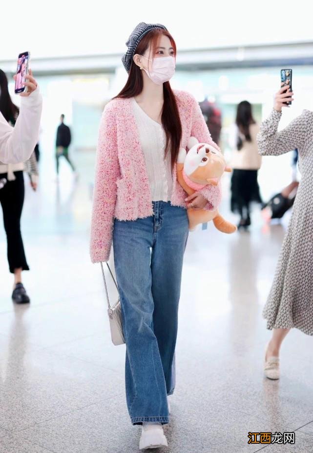 徐璐真了不起!“副业”搞成“主业”,接地气穿搭在圈内名列前茅