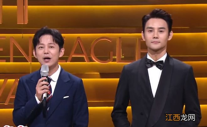 雷佳音金鹰奖黑脸引热议,获奖后还出糗,何炅独撑大局惹心疼