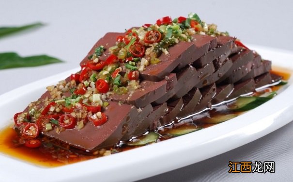 猪血的好处与坏处有哪些？吃猪血有哪些注意事项？