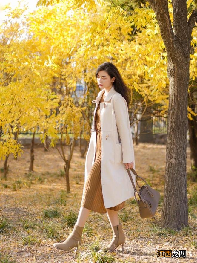 谁说秋冬不能穿裙子?这10种搭配,美得很高级!