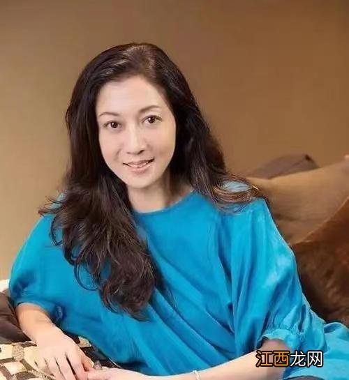 成龙女儿吴卓林被传生活窘迫 妻子Andi公开否认