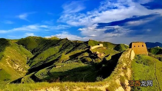 这个秋天来山西，沿着长城一号公路自驾行，一路领略塞外秋日美景