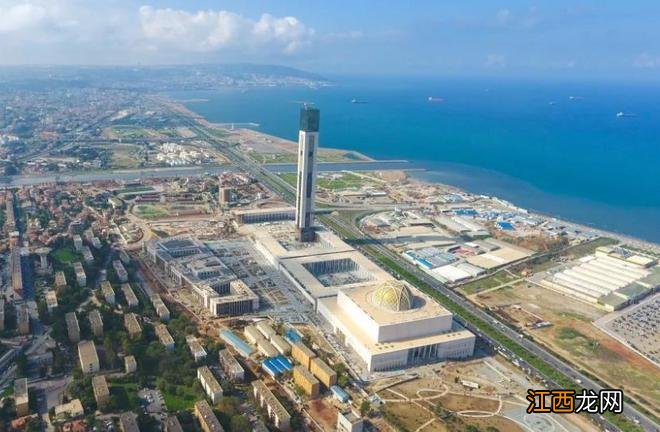 非洲这幢265米高的建筑,是中国公司承建的,设计使用寿命500年