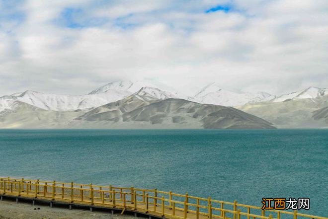 新疆的纯净世界，梦幻白沙湖，帕米尔高原的蓝眼泪！