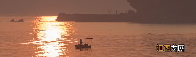 这个夏天，总要来趟涠洲岛吧