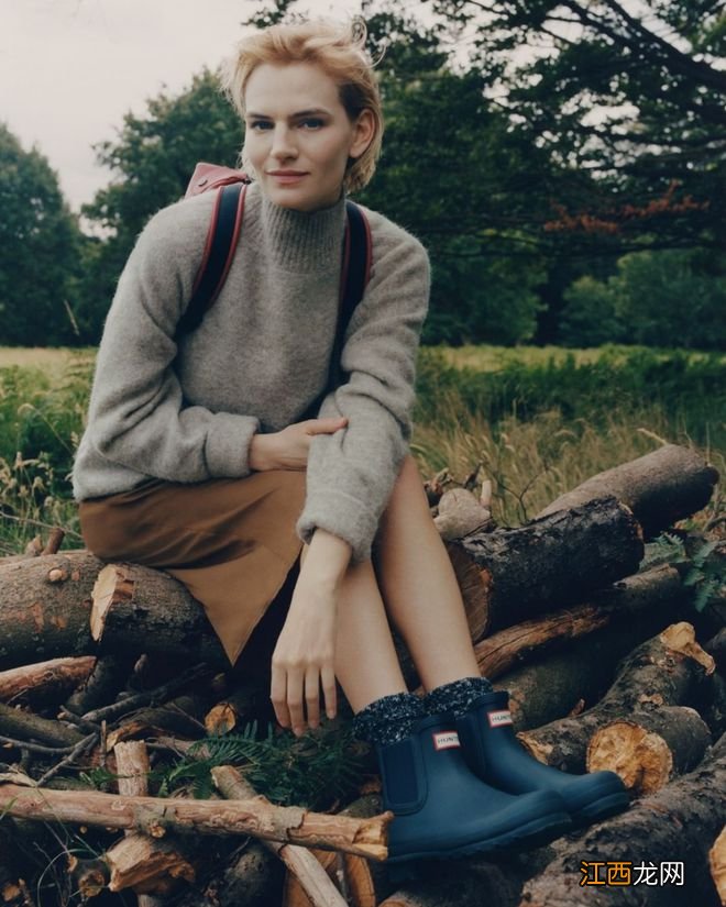 晴天穿雨靴？你真的有点时髦在身上！