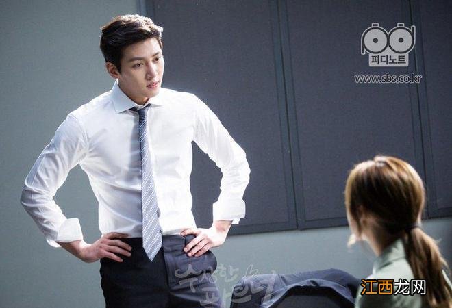 盘点8位韩剧西装男神，《千元律师》南宫珉西装超吸睛