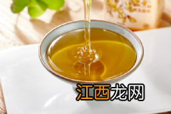 食用芹菜的功效有哪些？芹菜有哪些食用禁忌？