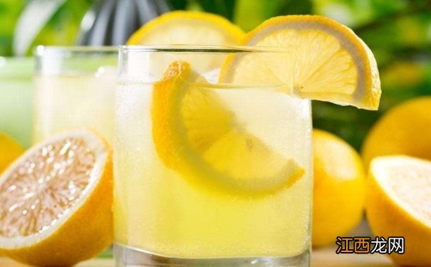 柠檬水有哪些神奇功效?哪些人不适合服用柠檬水?
