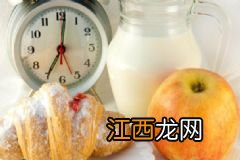 熬夜族吃哪些食物保护视力？经常熬夜吃什么食物对身体好？